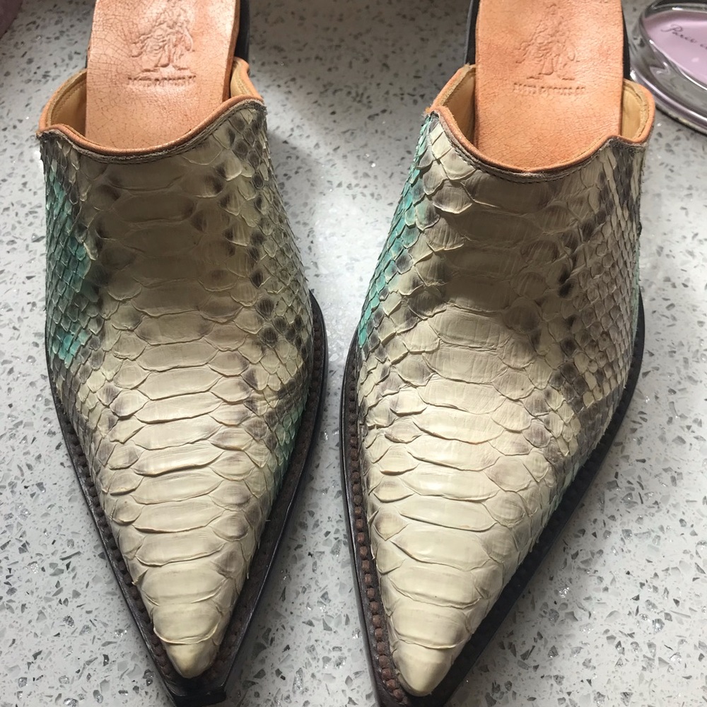 Old gringo mules clogs